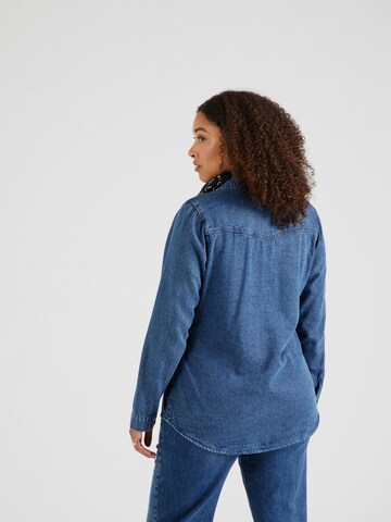 Camicia da donna 'VMCJENNIE' di Vero Moda Curve in blu