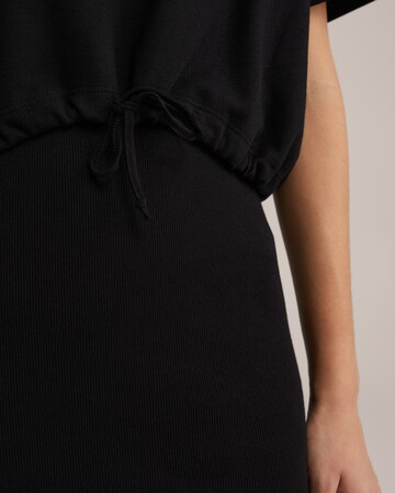 WE Fashion Dress in Black
