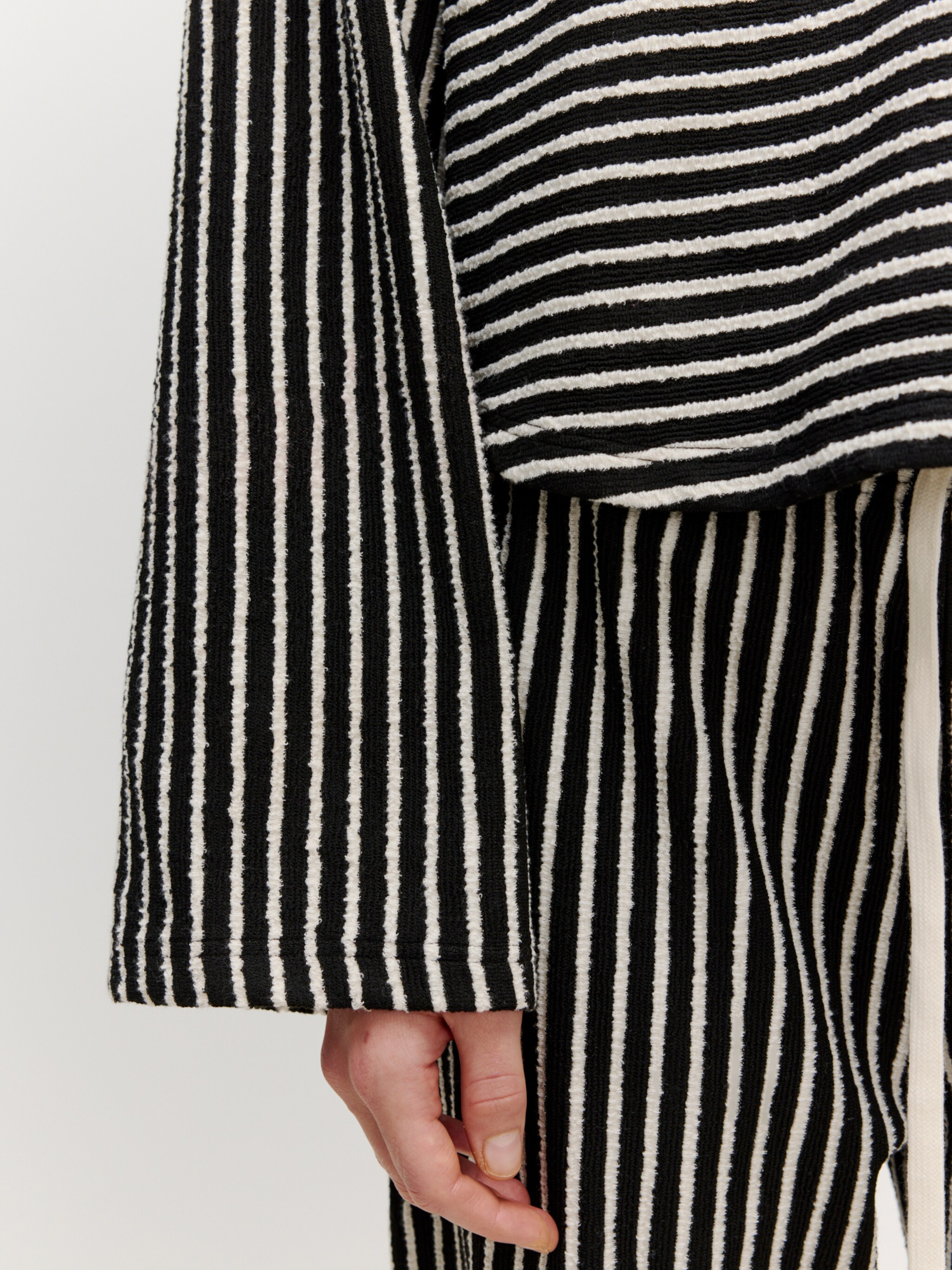 EDITED Producten Shirt 'Kassandra' Zwart