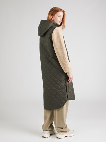 Global Funk Between-Seasons Coat 'Arrow' in Green