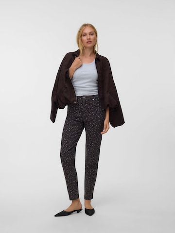 VERO MODA - Tapered Vaquero 'VMTessa' en marrón
