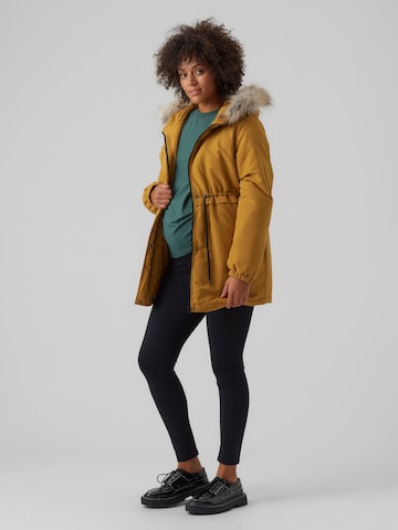 MAMALICIOUS - Parka de inverno 'Jessi' em castanho