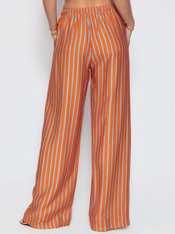 SASSYCLASSY Loose fit Pants in Orange