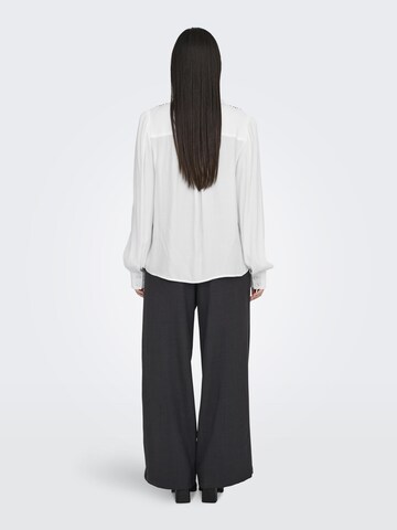 JDY Blouse 'Amy' in Wit