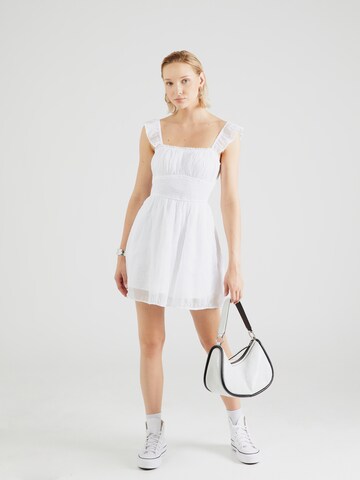 HOLLISTER - Vestido de verano 'BARE SAIDIE' en blanco