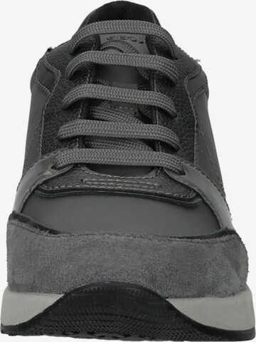 GEOX Sneaker in Grau