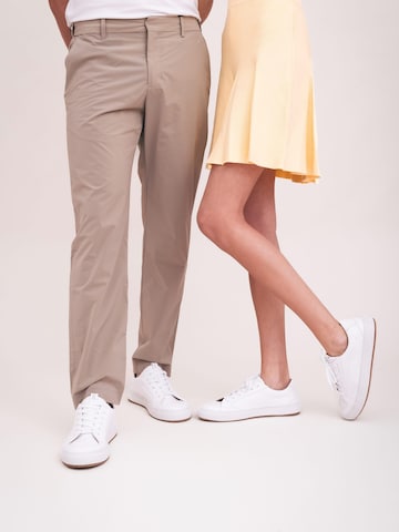nae Vegan Shoes Kotníkové tenisky 'KARIO' – bílá