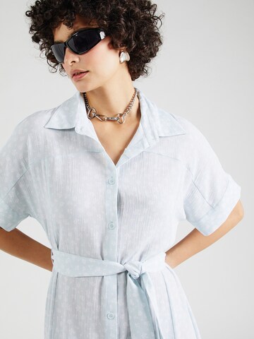 Rochie tip bluză de la Monki pe albastru