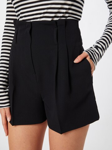 Sisley Regular Shorts in Schwarz