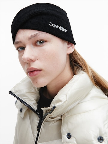 Calvin Klein Κορδέλα για το μέτωπο σε μαύρο: μπροστά