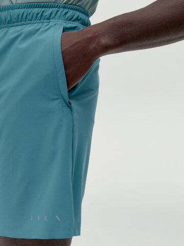 Born Regular Workout Pants 'Orinoco' in Green