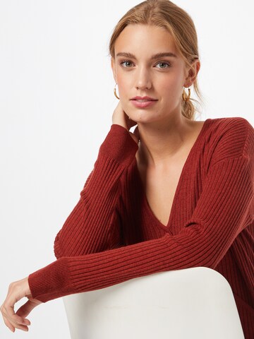 VILA Sweater 'GRADE' in Red
