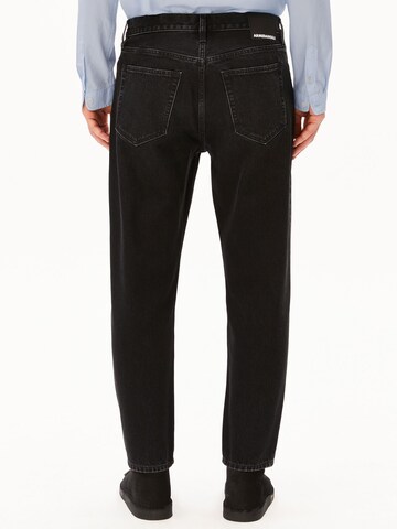 ARMEDANGELS Tapered Jeans 'Maakxy' in Black
