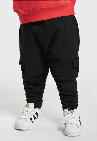 Urban Classics Tapered Pants in Black: front