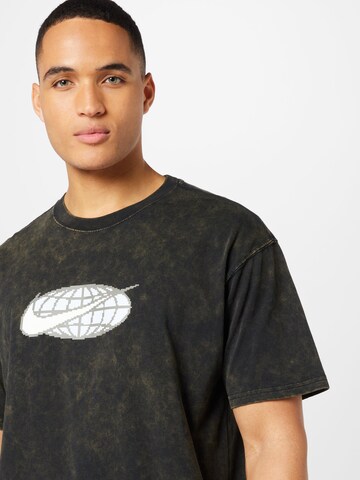 Nike Sportswear Shirt in Zwart