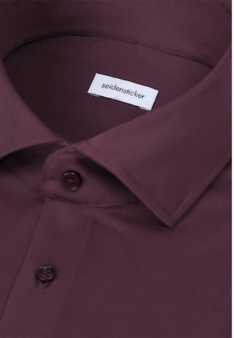 Coupe slim Chemise SEIDENSTICKER en rouge