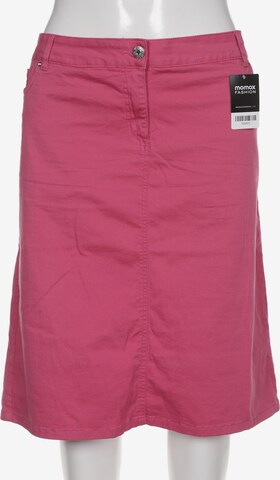 Sara Lindholm Skirt in 6XL in Pink: front