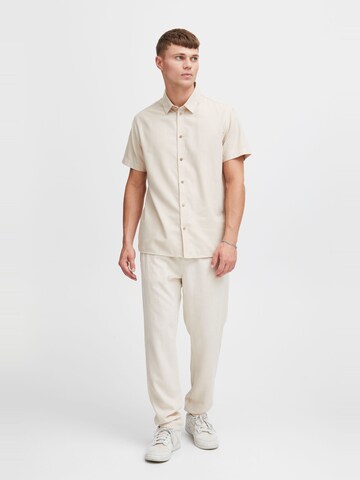 Coupe regular Chemise 'PETE' !Solid en beige