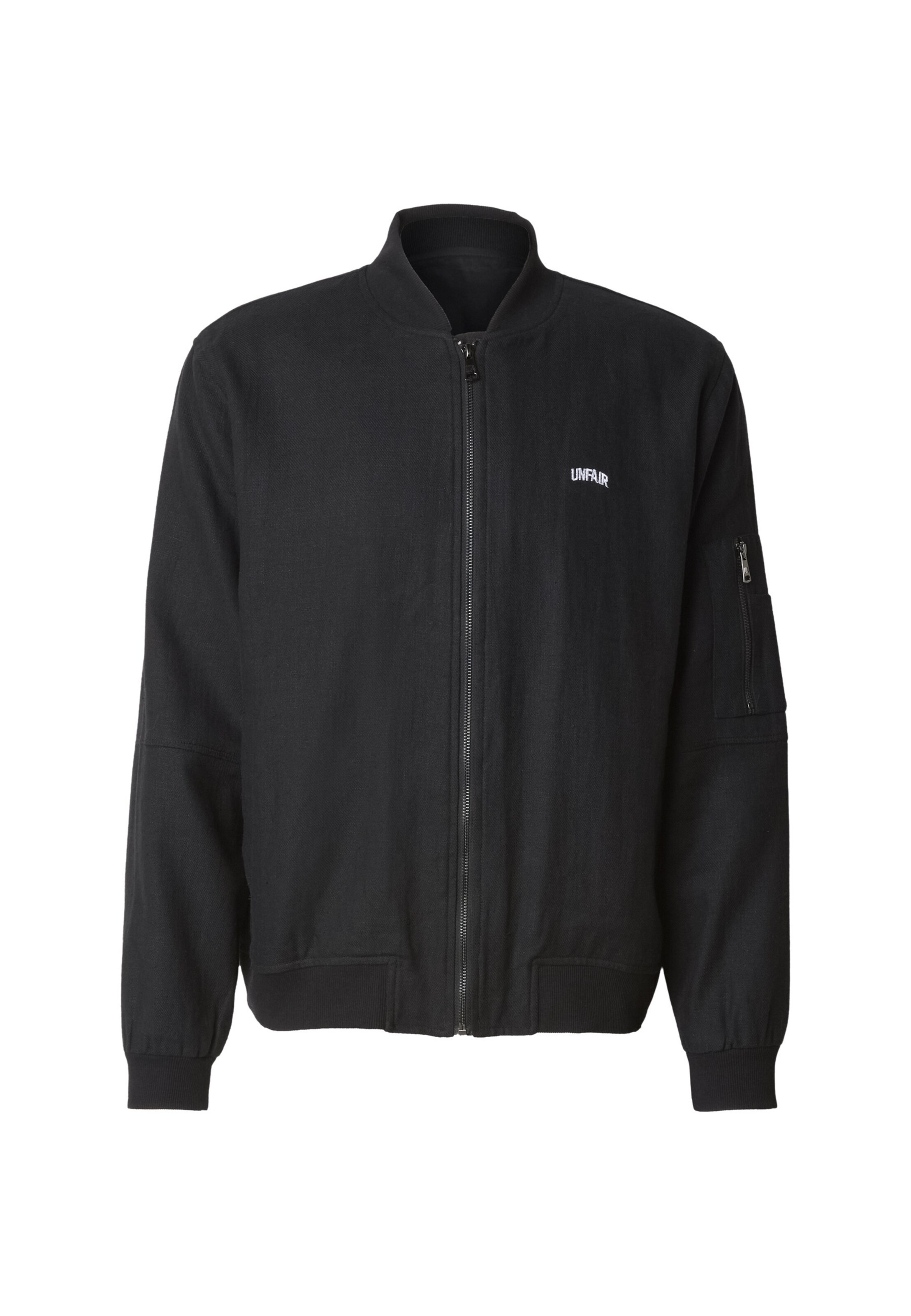 Unfair Athletics Tussenjas in Zwart: voorkant