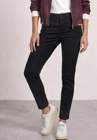 Slimfit Jeans di STREET ONE in nero: frontale