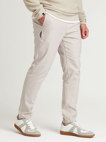 CHASIN' Regular Pants 'Stone.L Dry' in Grey