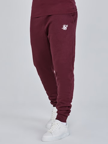 Effilé Pantalon SikSilk en rouge : devant