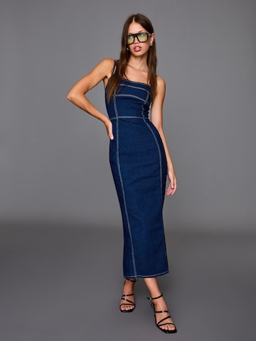 Robe Bershka en bleu : devant
