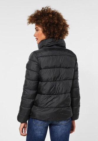 STREET ONE Jacke in Schwarz