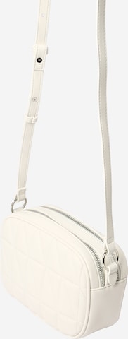 ABOUT YOU Crossbody bag 'Xenia' in Beige: front