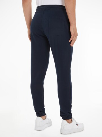 Tommy Jeans Plus Tapered Hose in Blau