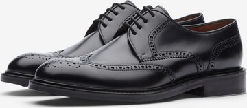 Chaussure à lacets 'Harrys' LOTTUSSE en noir