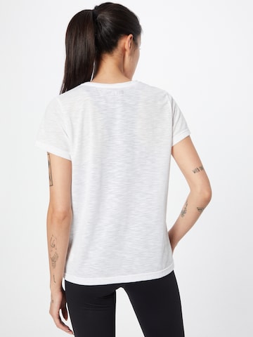 T-shirt fonctionnel Casall en blanc
