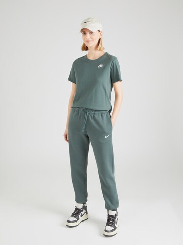 Nike Sportswear Shirt 'Club Essential' in Green