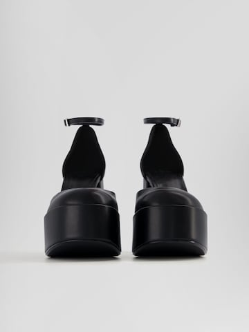 Bershka Slingback Pumps in Black