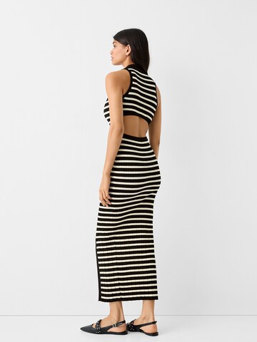 Bershka Kesämekko värissä musta