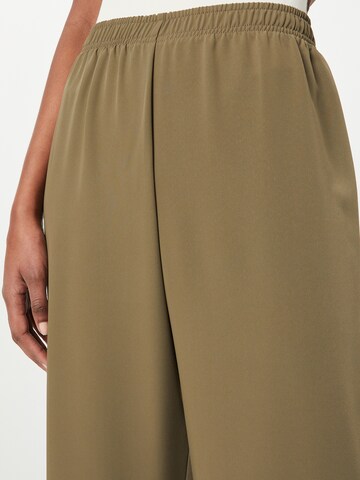 IMPERIAL Loose fit Trousers in Green