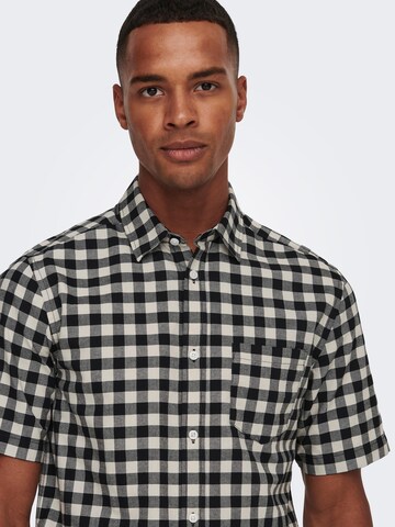 Only & Sons - Regular Fit Camisa 'Alvaro' em bege