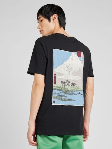 Springfield T-shirt i svart: framsida