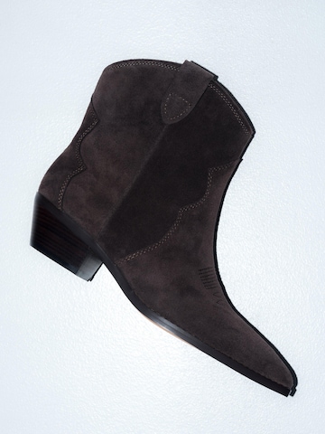 Estro Ankle Boots '1079-1'‌‌‌‌‌‌‌ in Braun