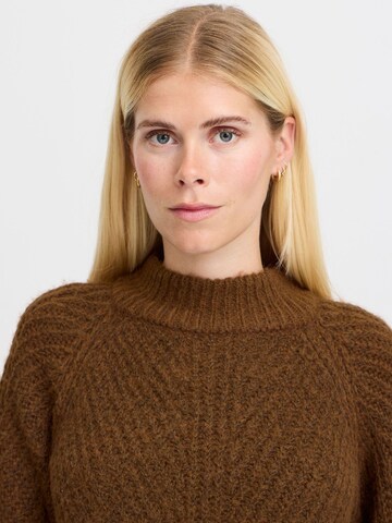 Pullover 'OKSANA' di b.young in marrone