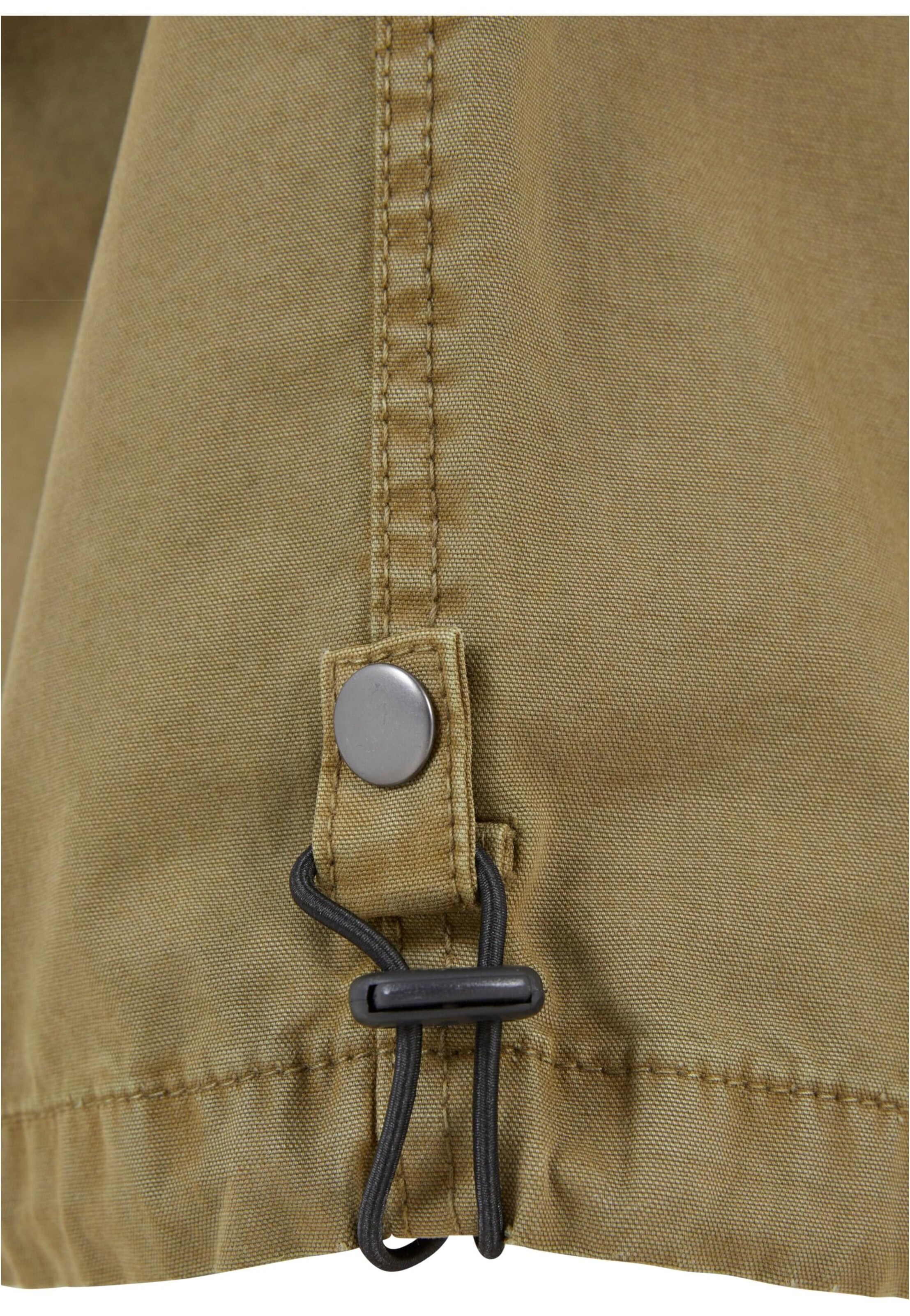 Urban Classics Свободный крой Штаны в Зеленый