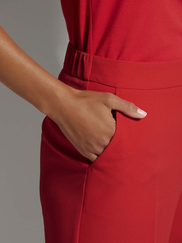 Loosefit Pantalon à plis MADELEINE en rouge