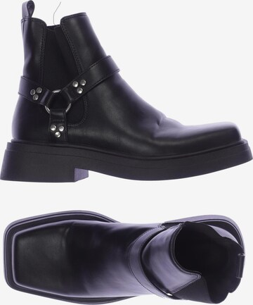 Reserved Dress Boots in 37 in Black: front