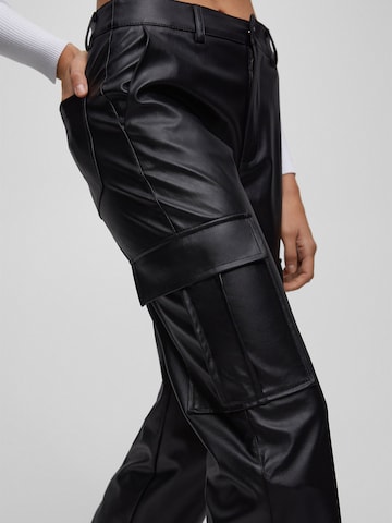 Pull&Bear Regular Cargo trousers in Black