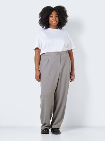 Noisy May Curve Regular Pants in Grey