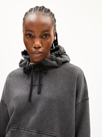 ARMEDANGELS Sweatshirt in Black