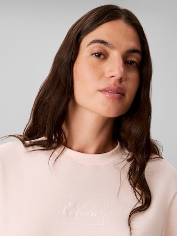 Calvin Klein Jeans Regular T-Shirt in Pink