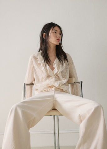 MANGO Blouse in Beige: front