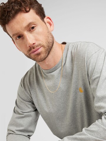 Carhartt WIP Póló 'Chase' - szürke