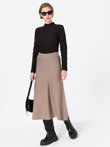 Banana Republic Skirt in Beige